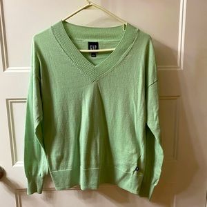 Pale green, lightweight, V neck Gap sweater, size small
